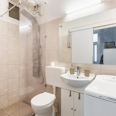 Calm & Party - In Center Of - 1br - Ac Budapest