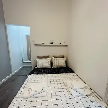 Calm & Party - In Center Of - 1br - Ac Lägenhet Budapest